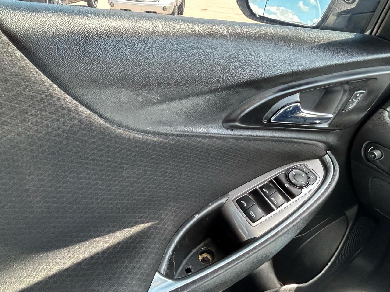 Chevrolet Malibu 4dr Sdn LT 2021