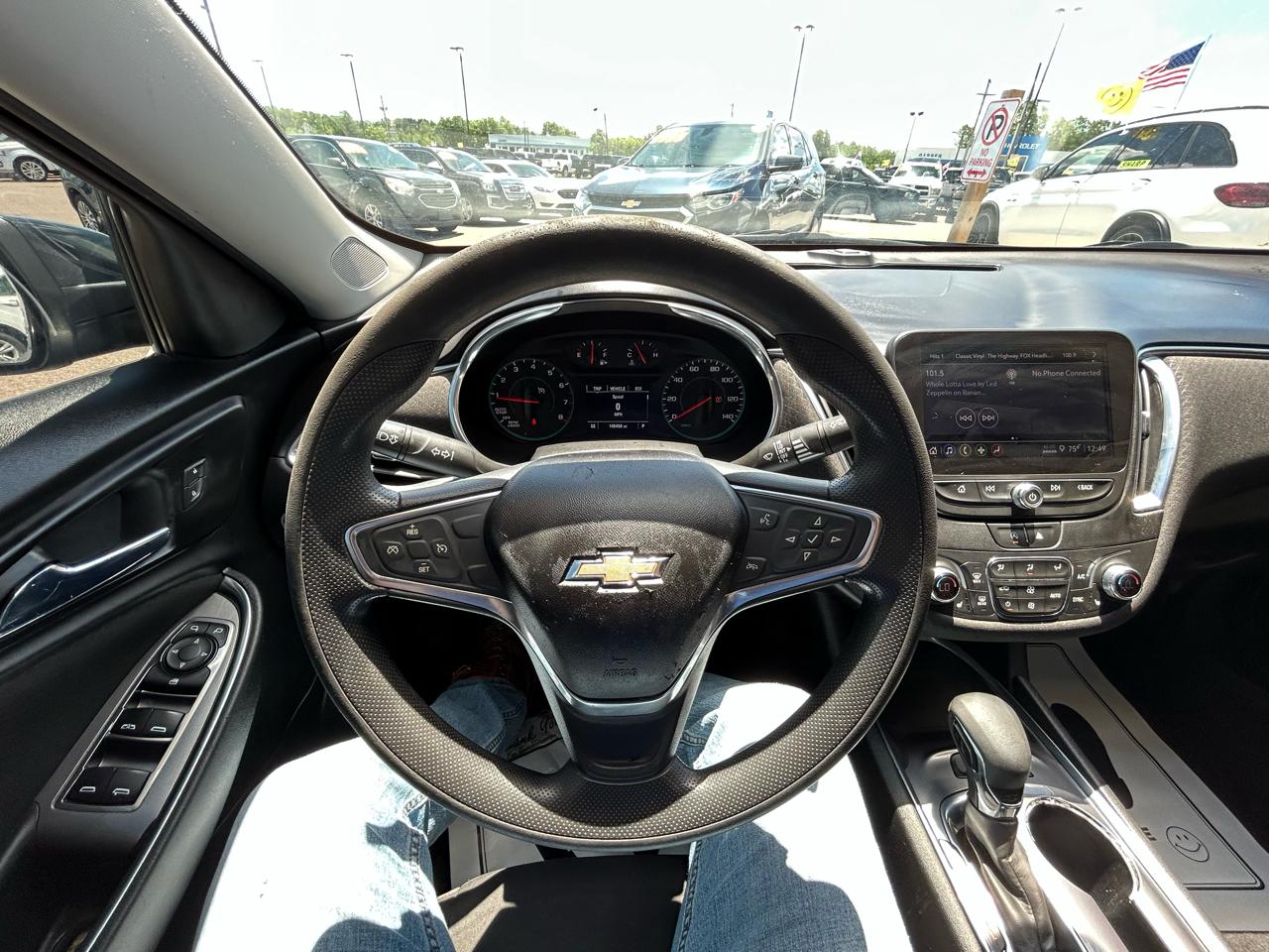Chevrolet Malibu 4dr Sdn LT 2021