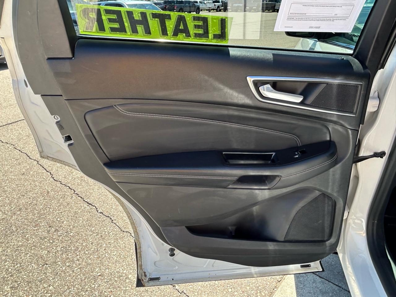 Ford Edge 4dr Titanium AWD 2015