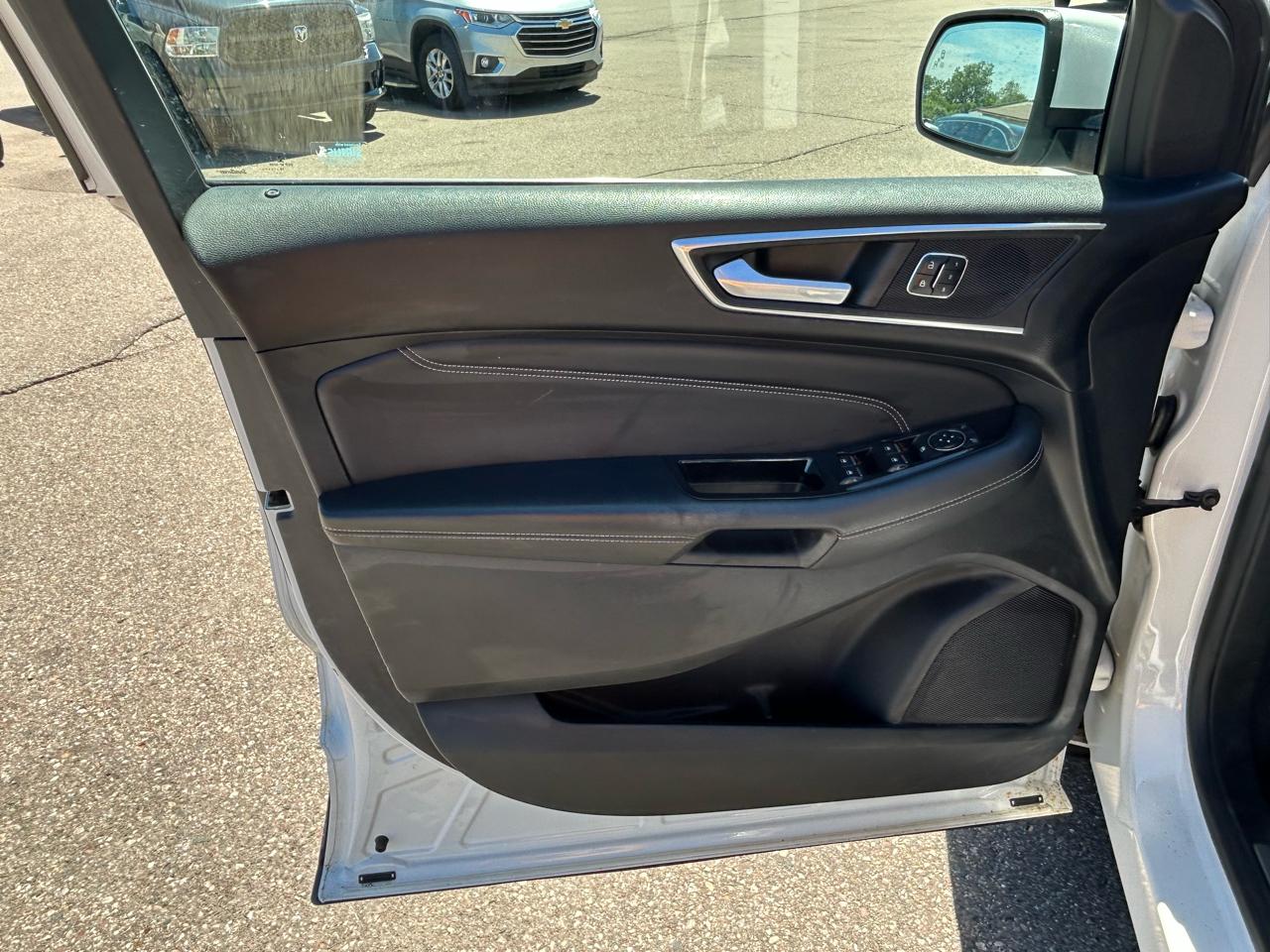 Ford Edge 4dr Titanium AWD 2015