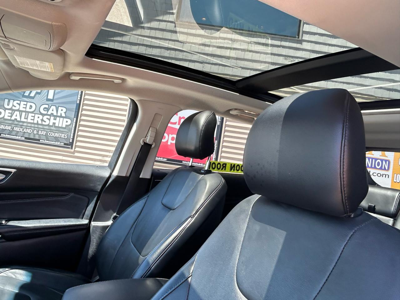 Ford Edge 4dr Titanium AWD 2015