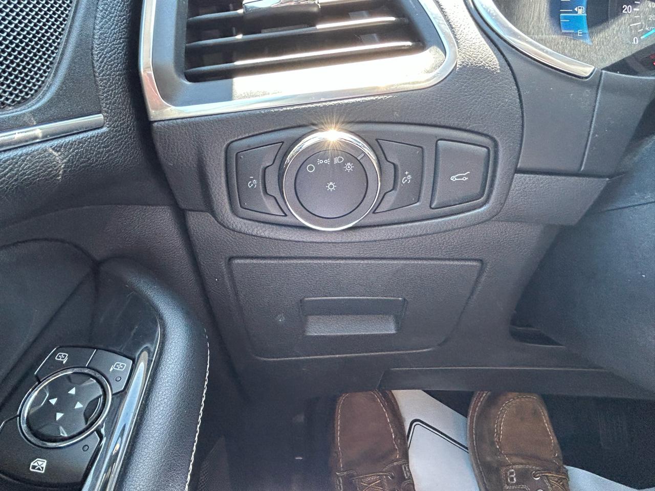 Ford Edge 4dr Titanium AWD 2015