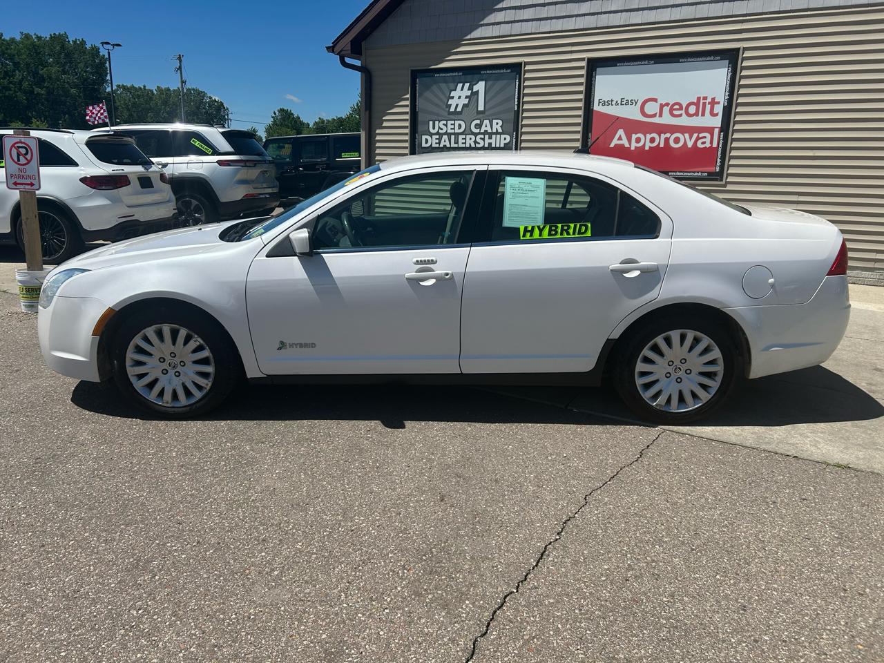 Mercury Milan 4dr Sdn Hybrid FWD 2011