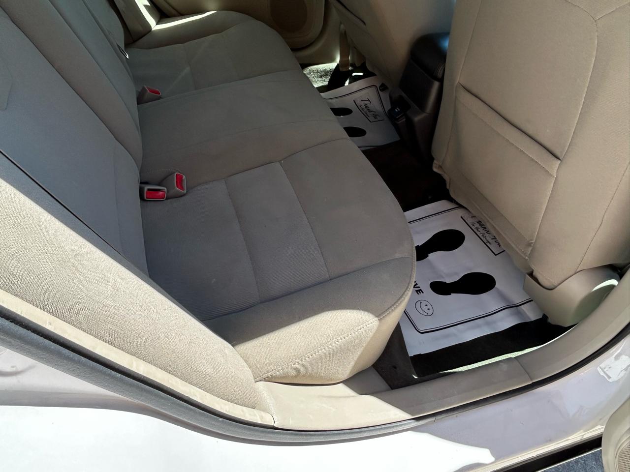 Mercury Milan 4dr Sdn Hybrid FWD 2011