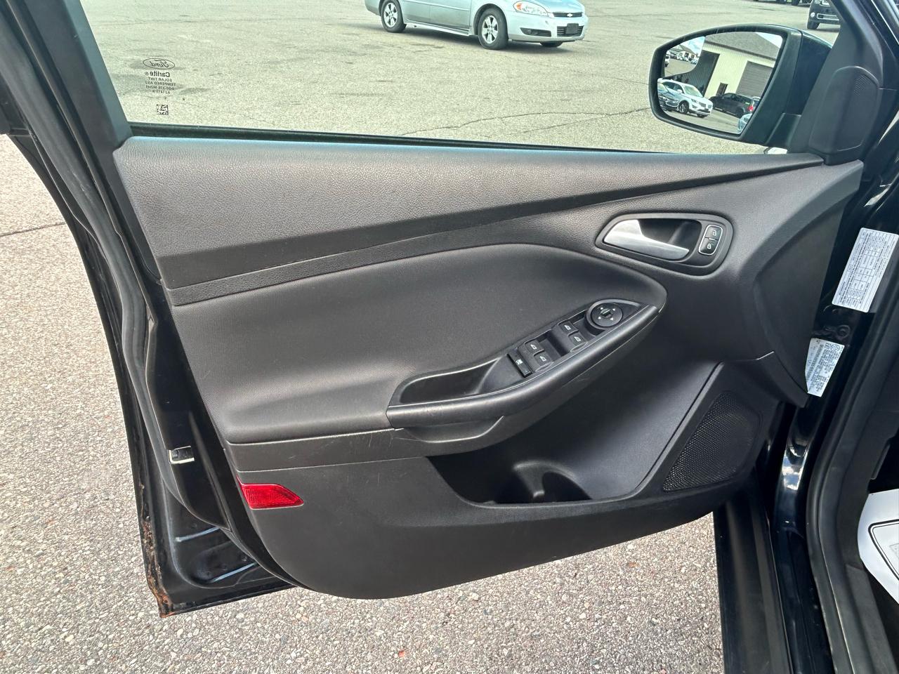 Ford Focus 5dr HB SE 2016
