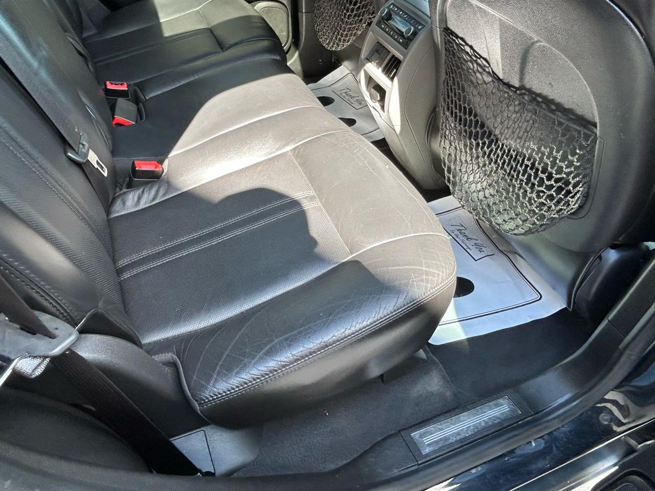 Cadillac SRX AWD 4dr Premium Collection 2011
