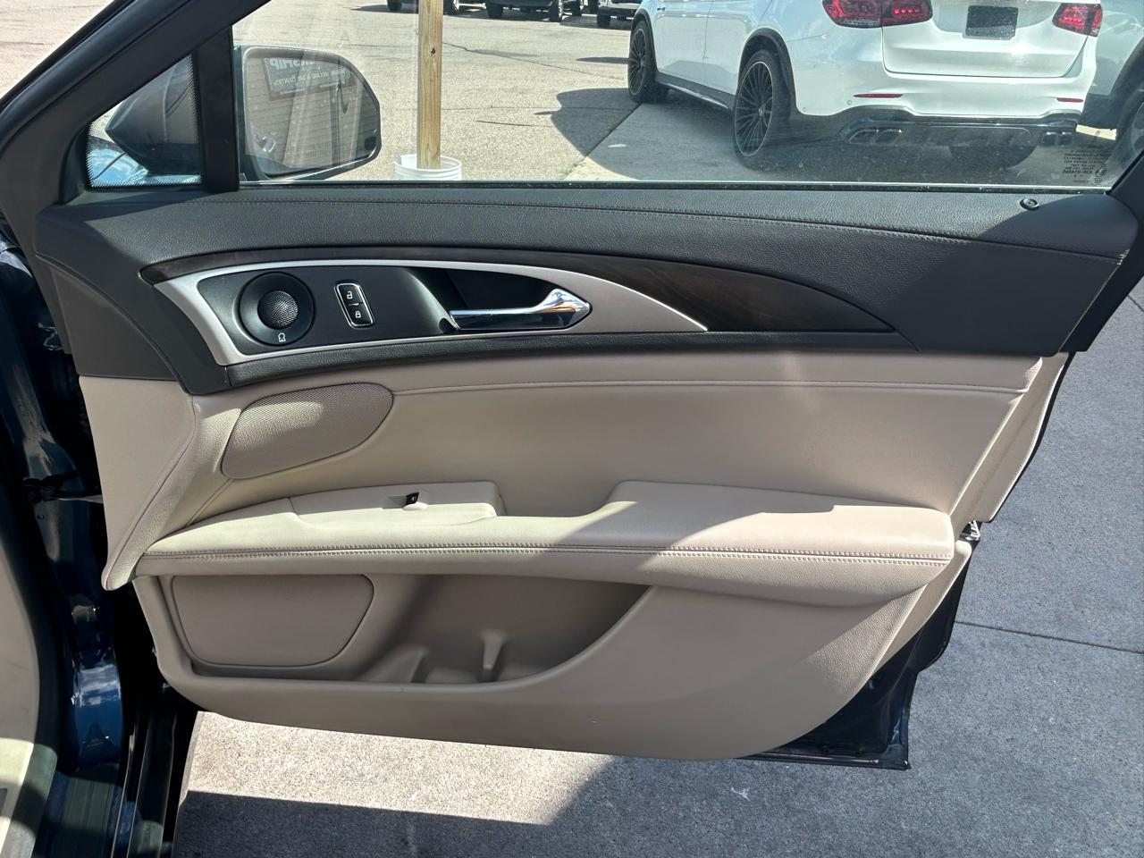 Lincoln MKZ Reserve AWD 2017