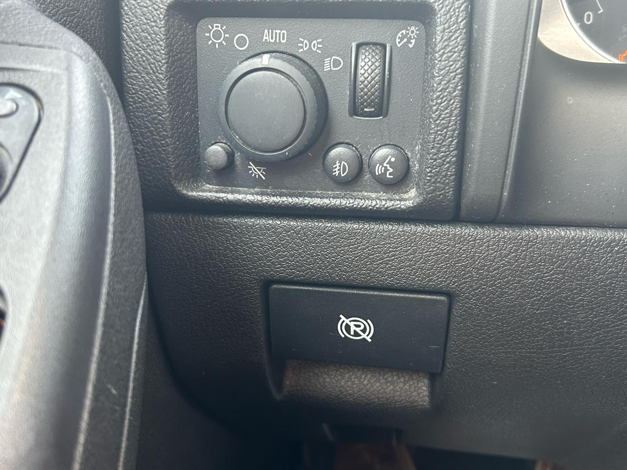 HUMMER H3 4WD 4dr SUV Luxury 2008