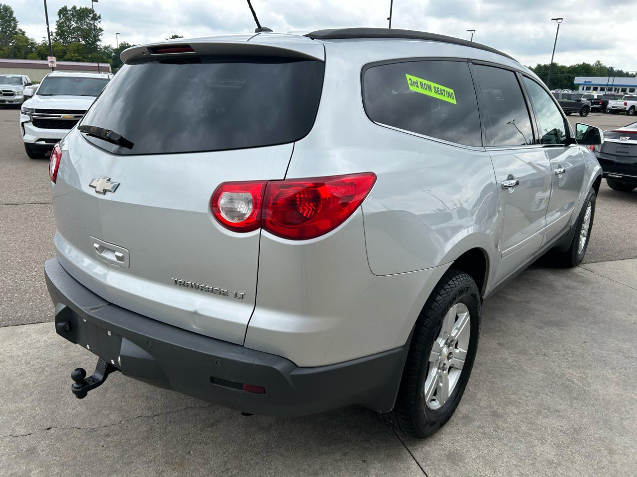 Chevrolet Traverse FWD 4dr LT w/1LT 2011