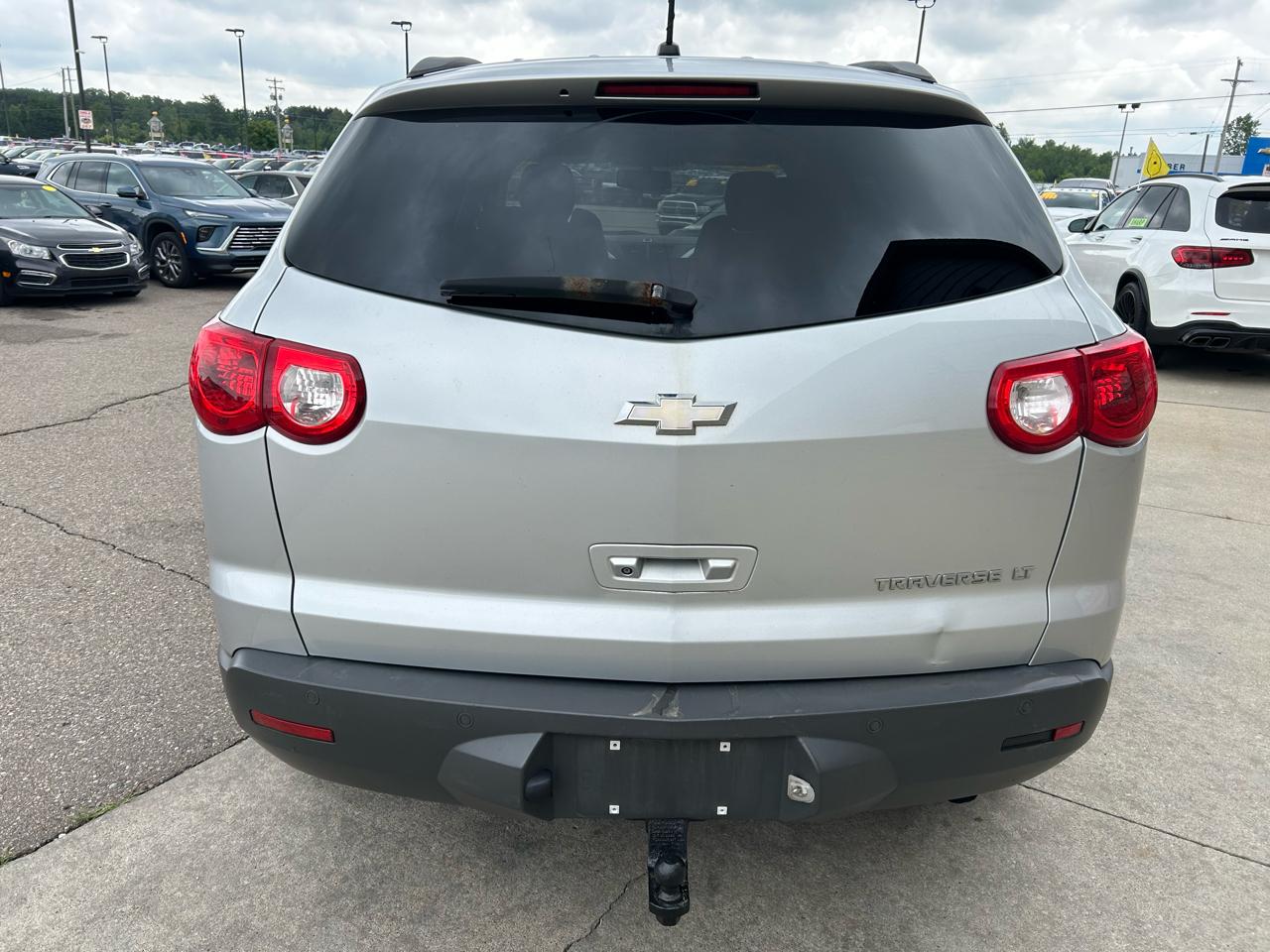 Chevrolet Traverse FWD 4dr LT w/1LT 2011