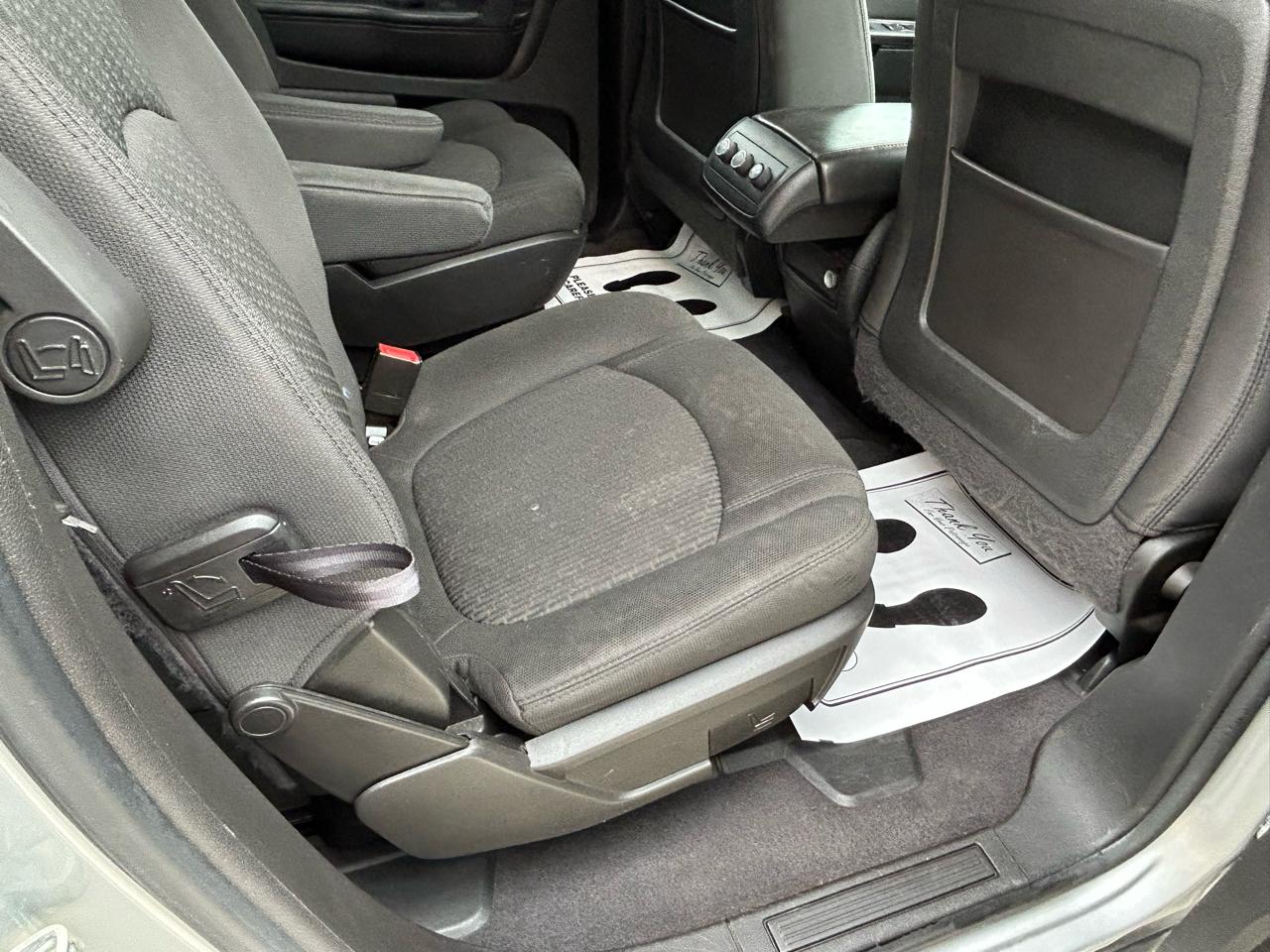 Chevrolet Traverse FWD 4dr LT w/1LT 2011
