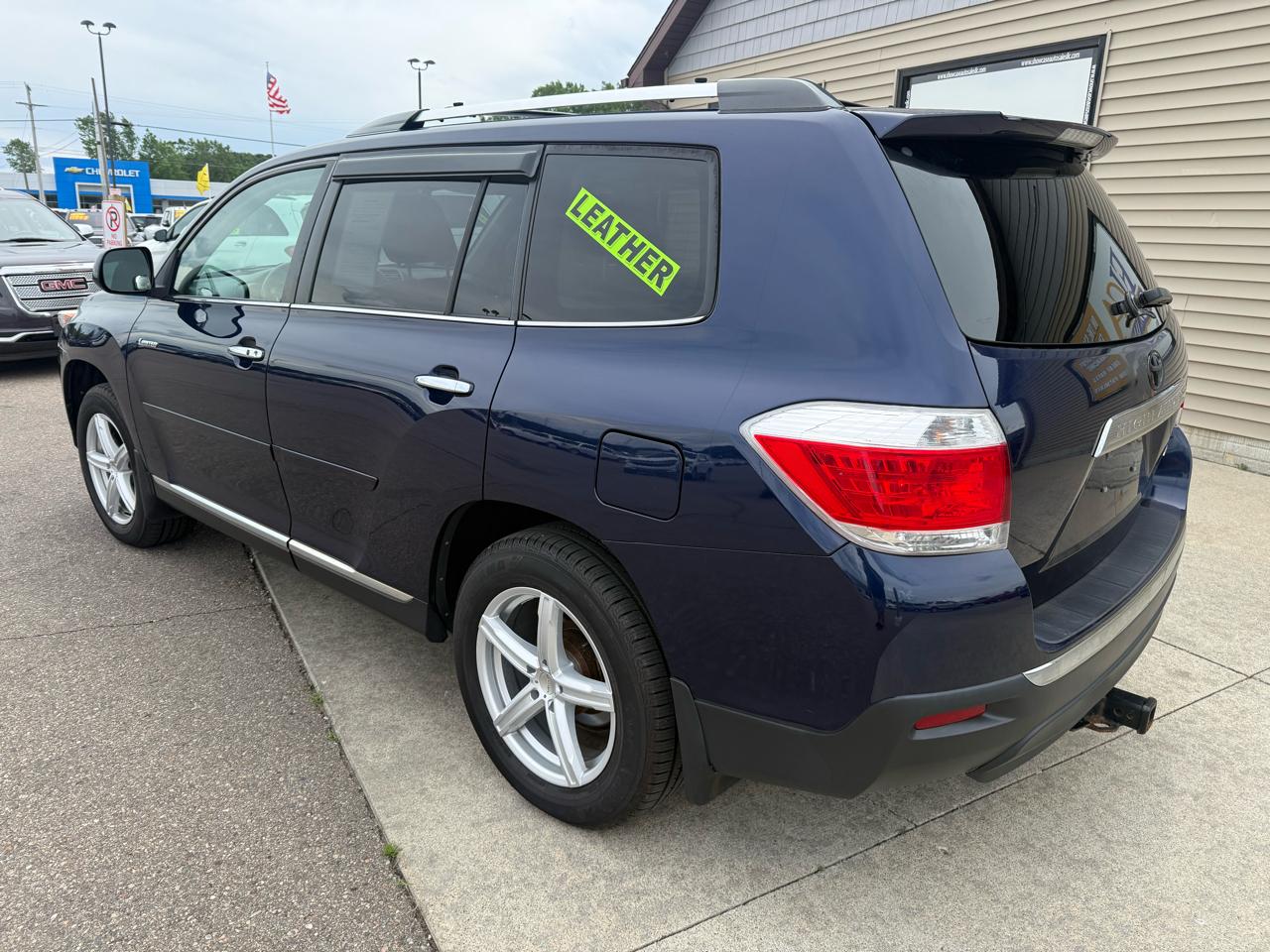 Toyota Highlander 4WD 4dr V6 Limited (Natl) 2012
