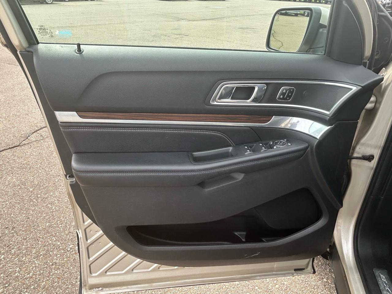 Ford Explorer Limited 4WD 2017