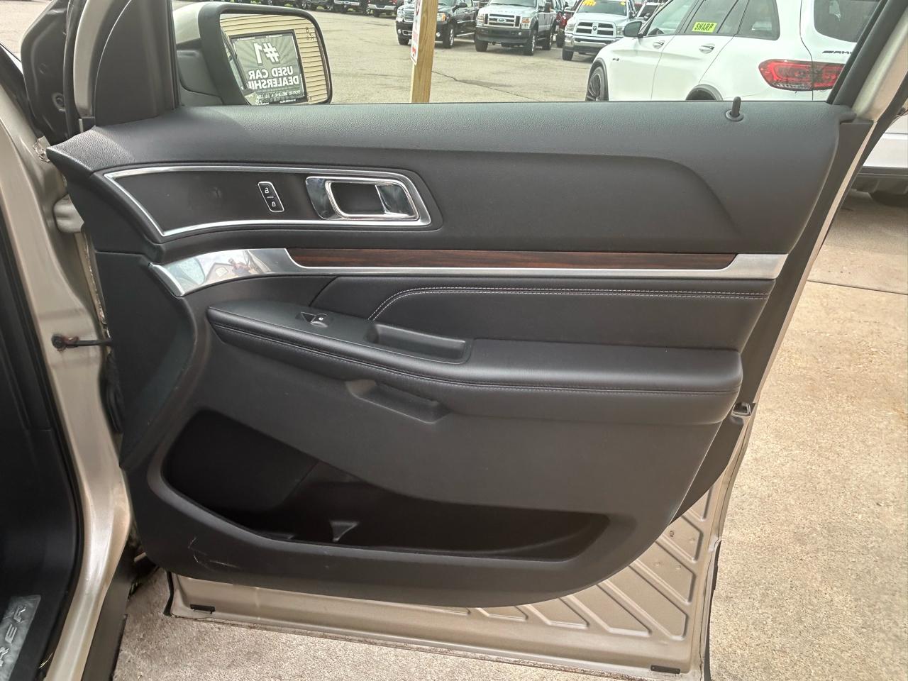 Ford Explorer Limited 4WD 2017