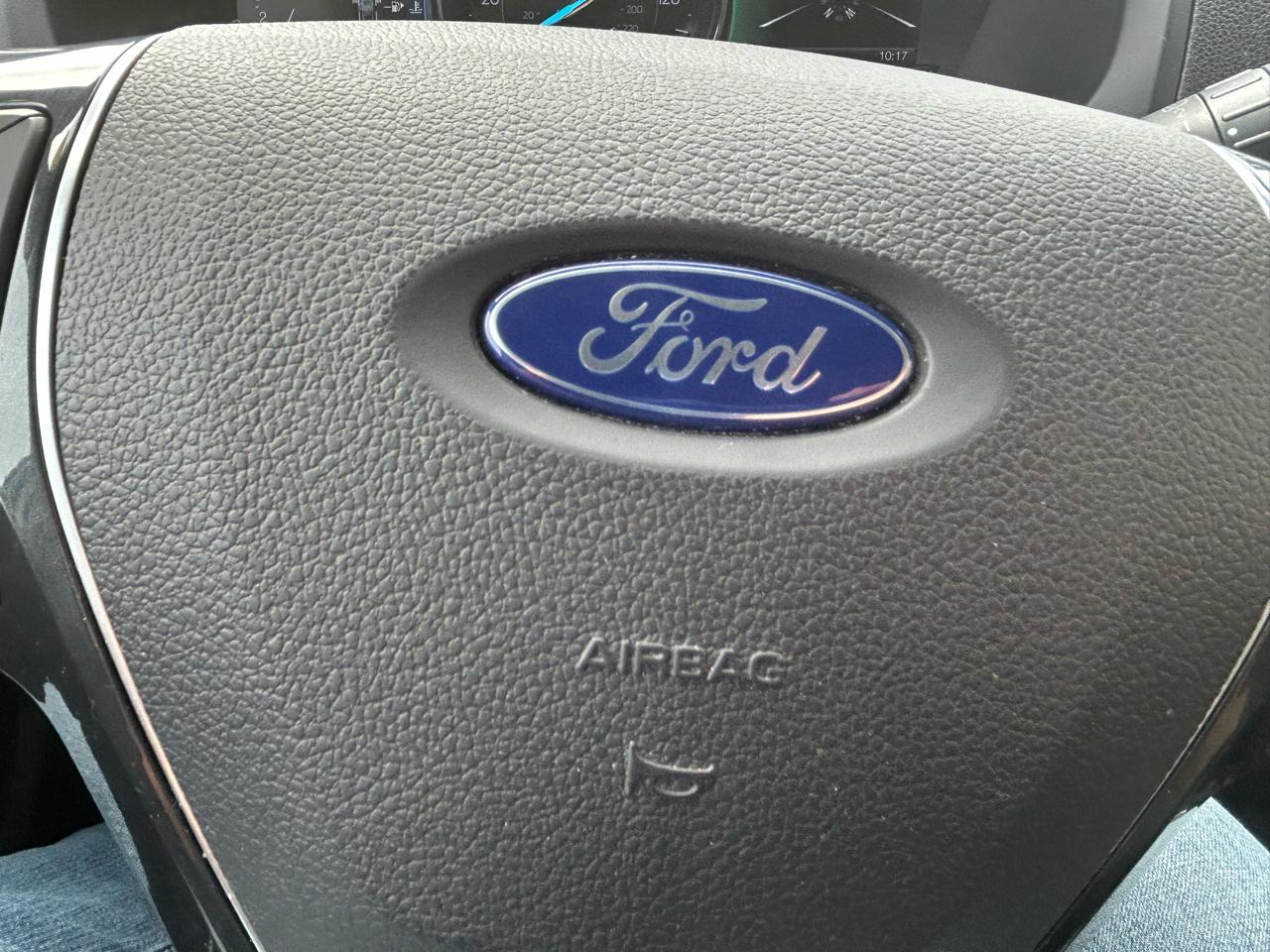 Ford Explorer Limited 4WD 2017