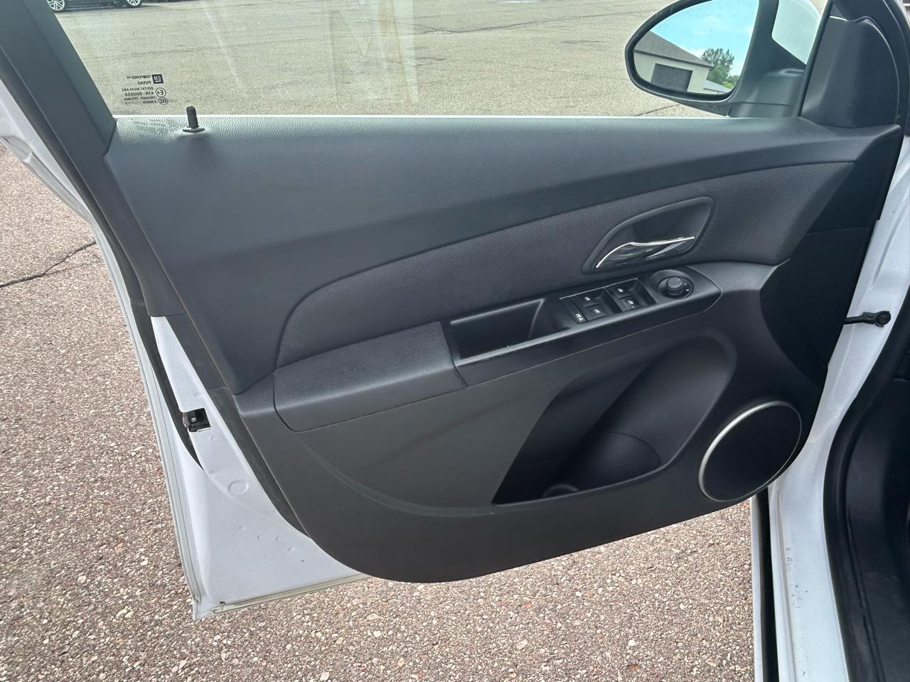 Chevrolet Cruze 4dr Sdn LT w/2LT 2012
