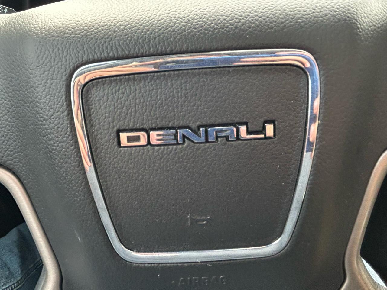 GMC Yukon XL 4WD 4dr Denali 2016