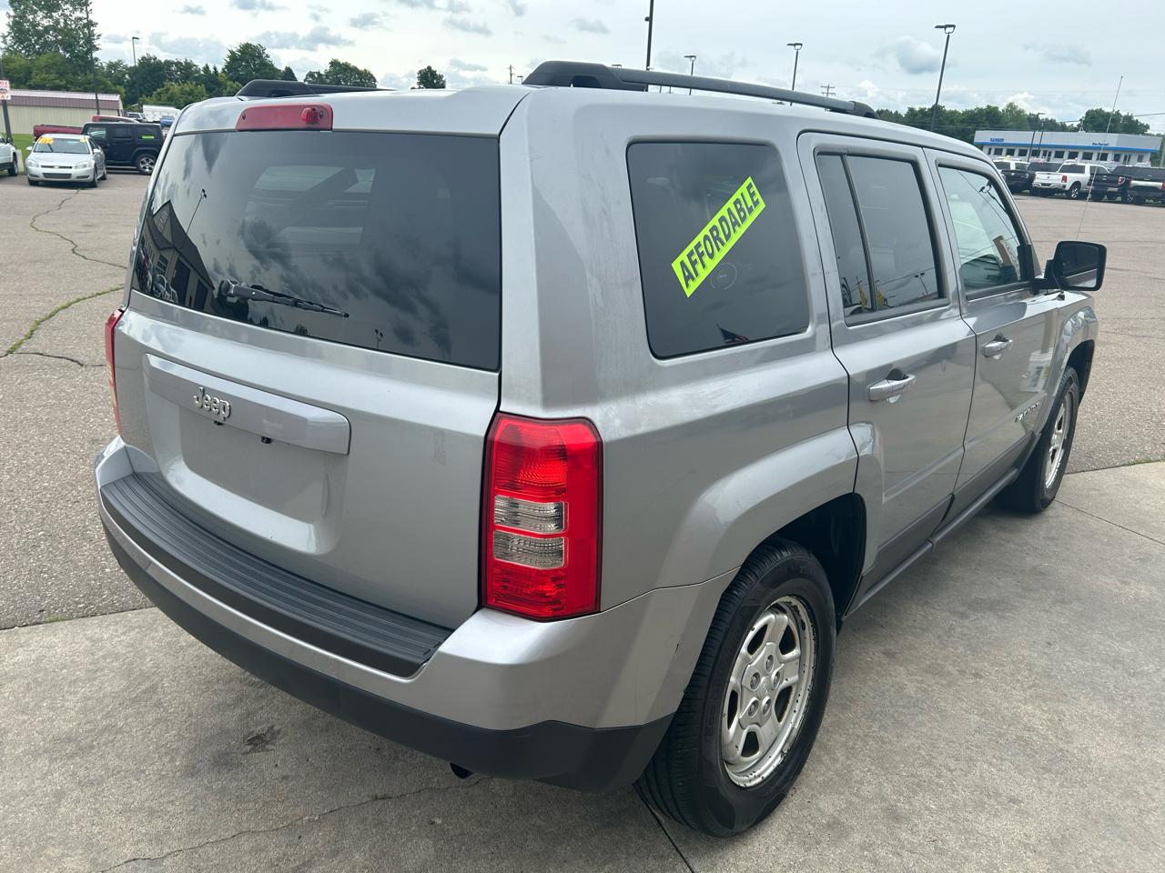 Jeep Patriot FWD 4dr Sport 2015