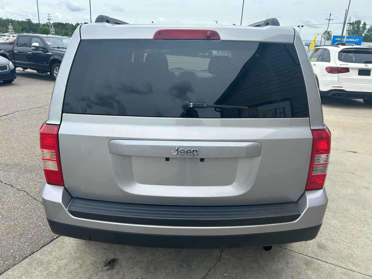 Jeep Patriot FWD 4dr Sport 2015