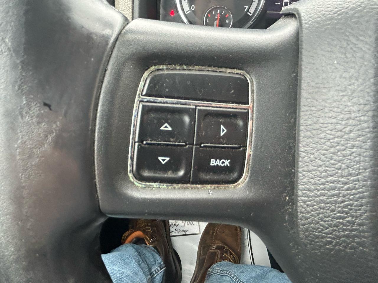 RAM 1500 4WD Crew Cab 140.5" Big Horn 2012