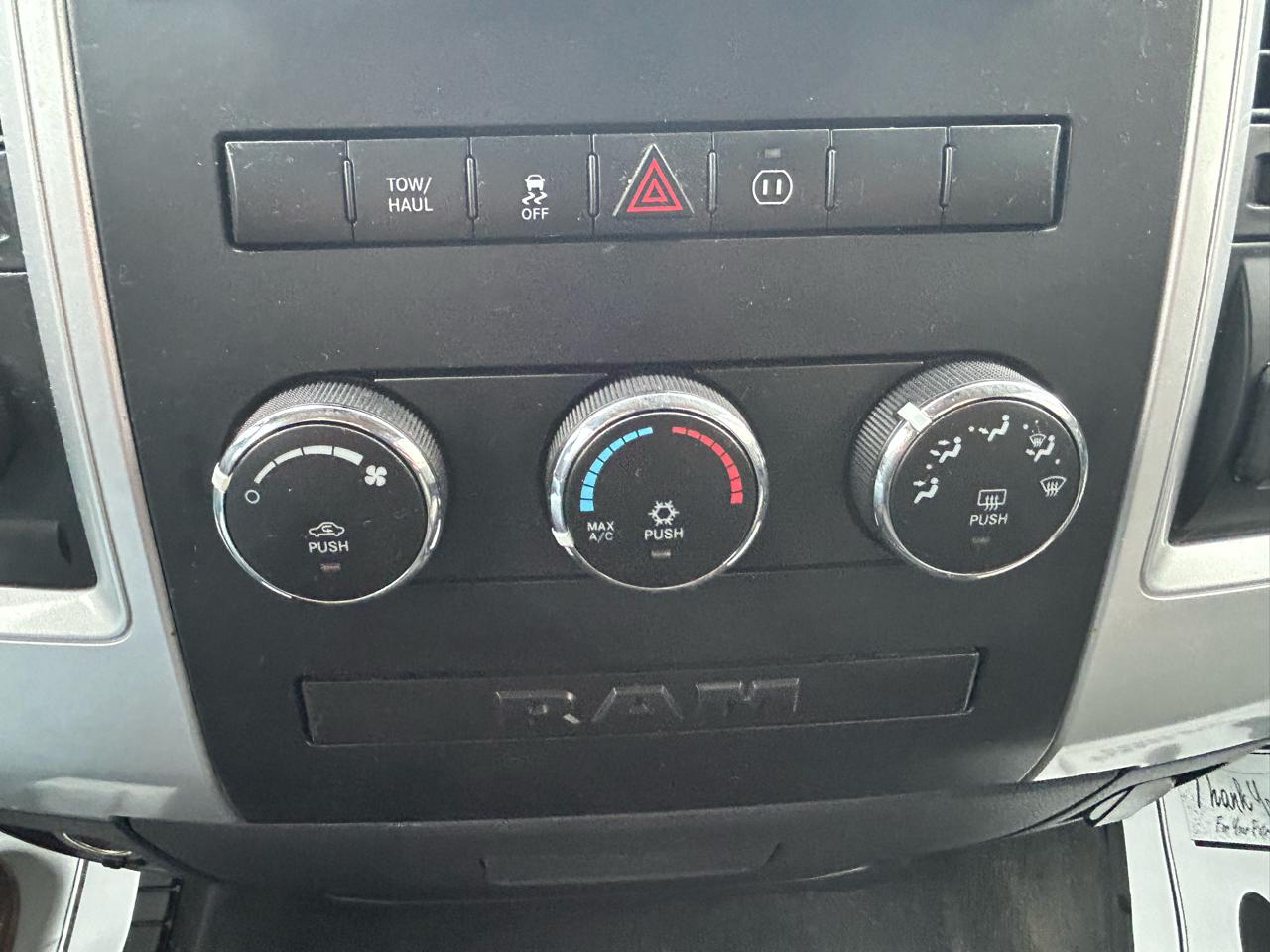 RAM 1500 4WD Crew Cab 140.5" Big Horn 2012