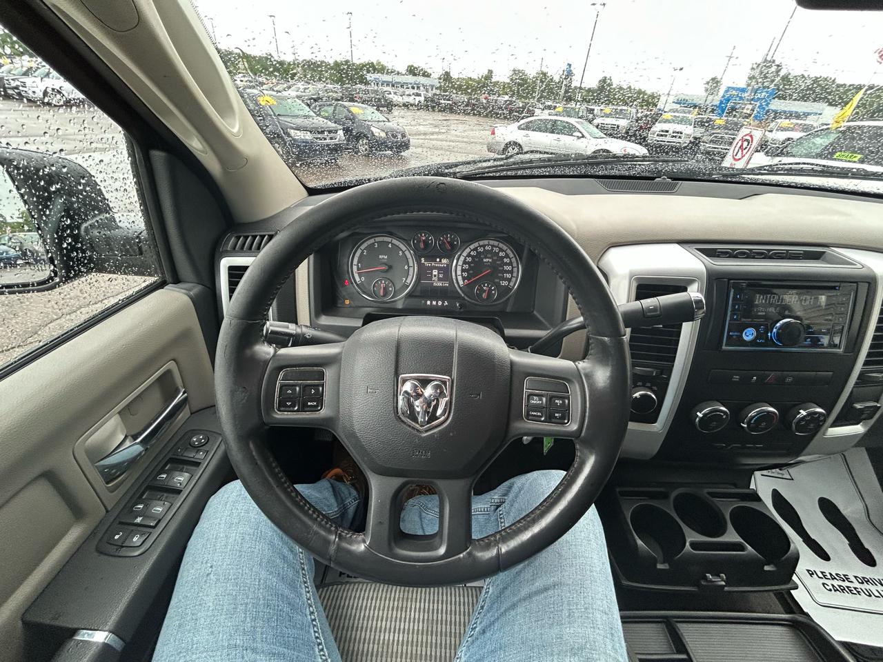 RAM 1500 4WD Crew Cab 140.5" Big Horn 2012