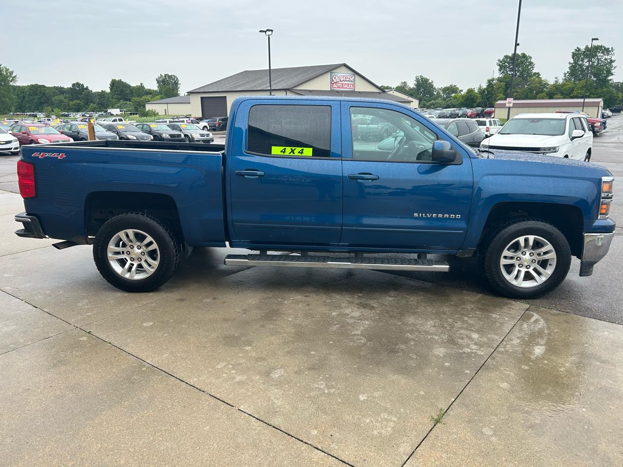 Chevrolet Silverado 1500 4WD Crew Cab 143.5" LT w/1LT 2015