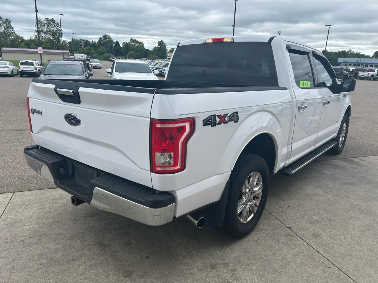 Ford F-150 4WD SuperCrew 139" XLT 2015