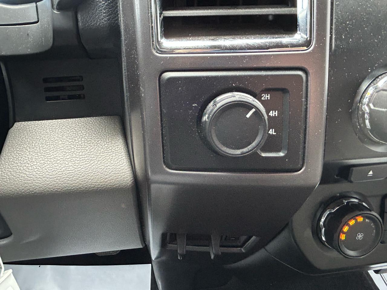Ford F-150 4WD SuperCrew 139" XLT 2015