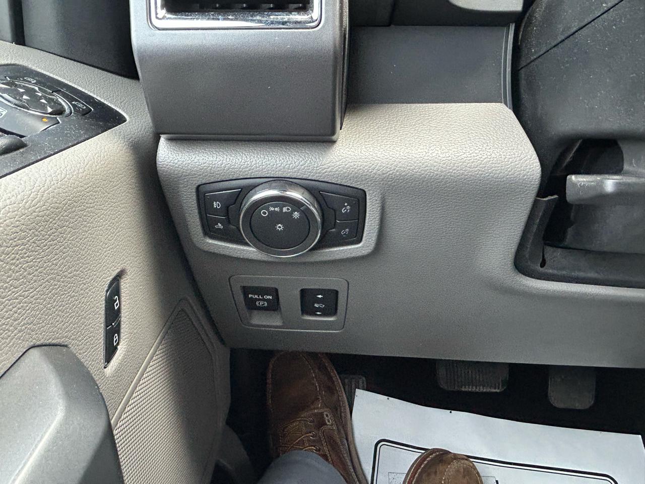 Ford F-150 4WD SuperCrew 139" XLT 2015