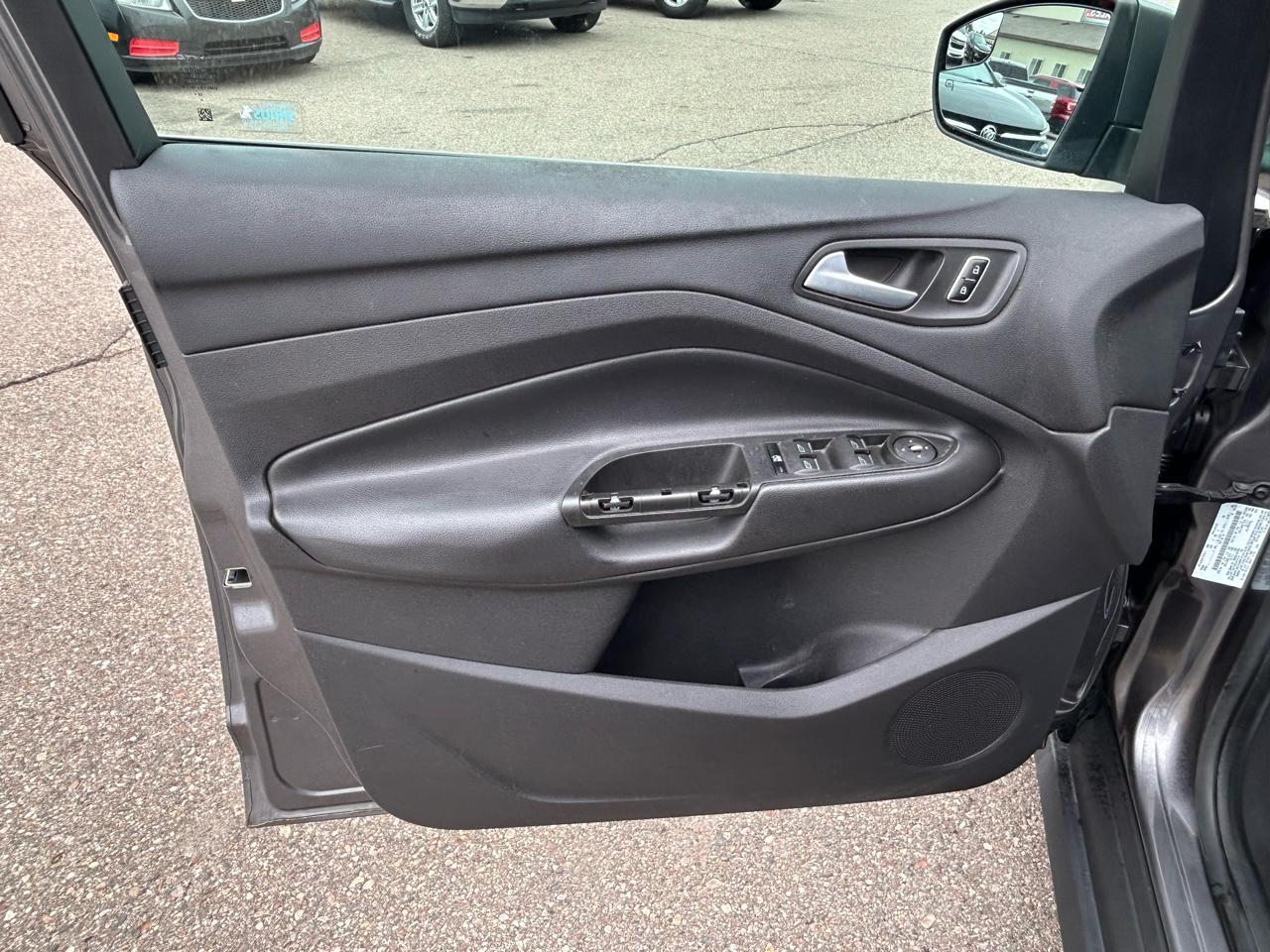 Ford C-Max Hybrid 5dr HB SEL 2014