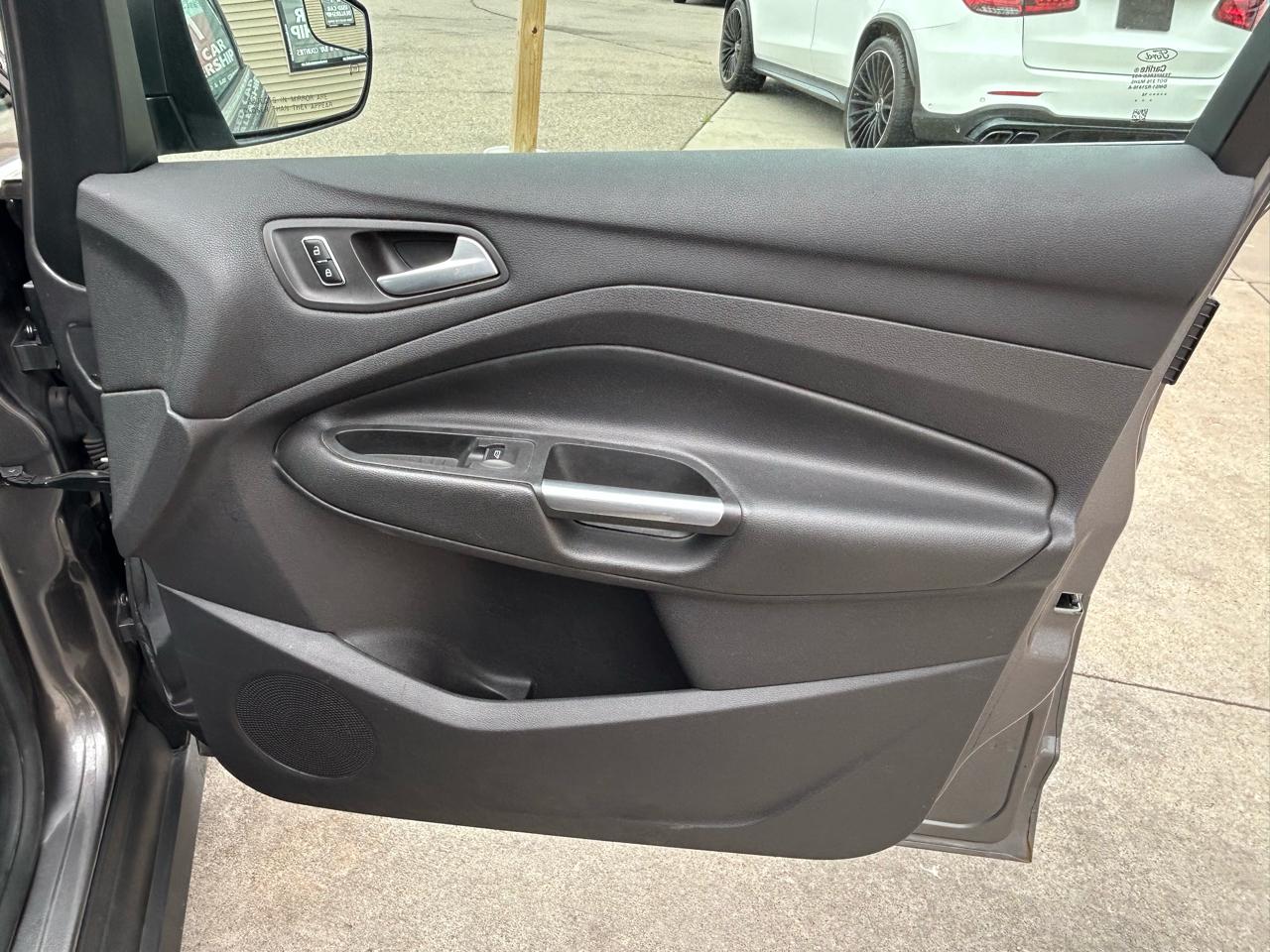 Ford C-Max Hybrid 5dr HB SEL 2014
