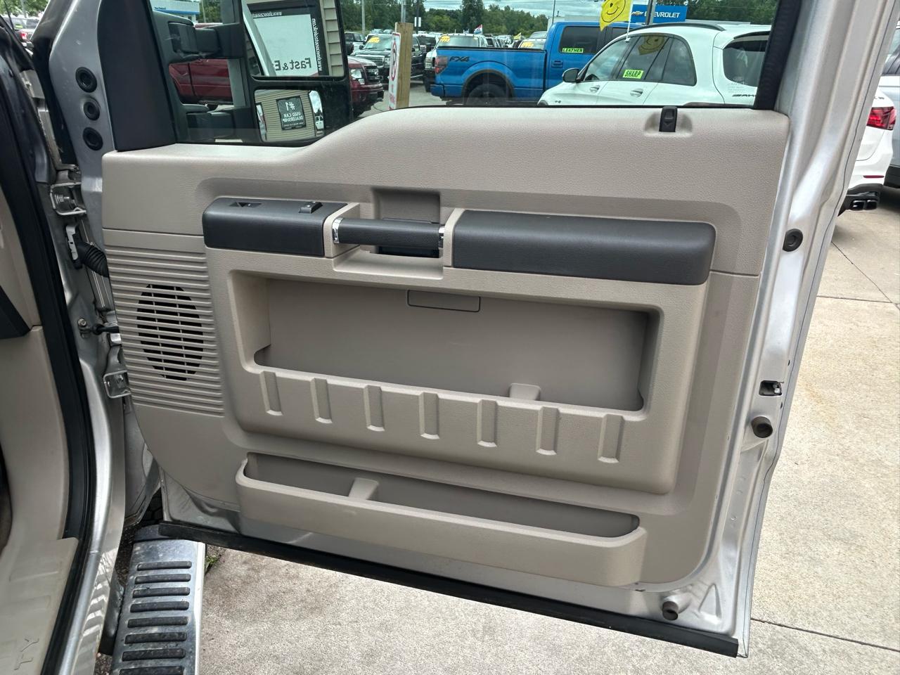 Ford Super Duty F-250 SRW 4WD Crew Cab 156" XLT 2010