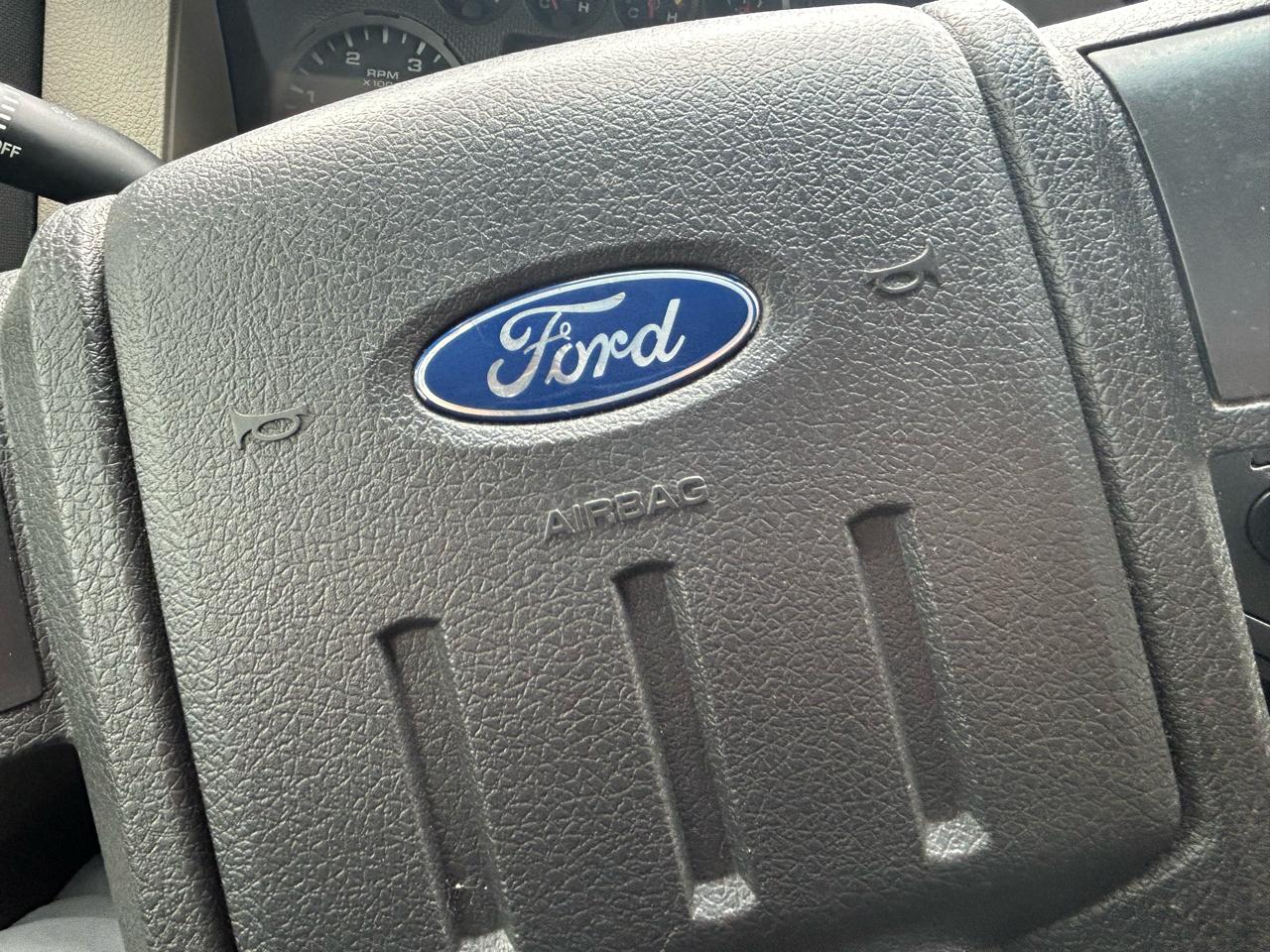 Ford Super Duty F-250 SRW 4WD Crew Cab 156" XLT 2010