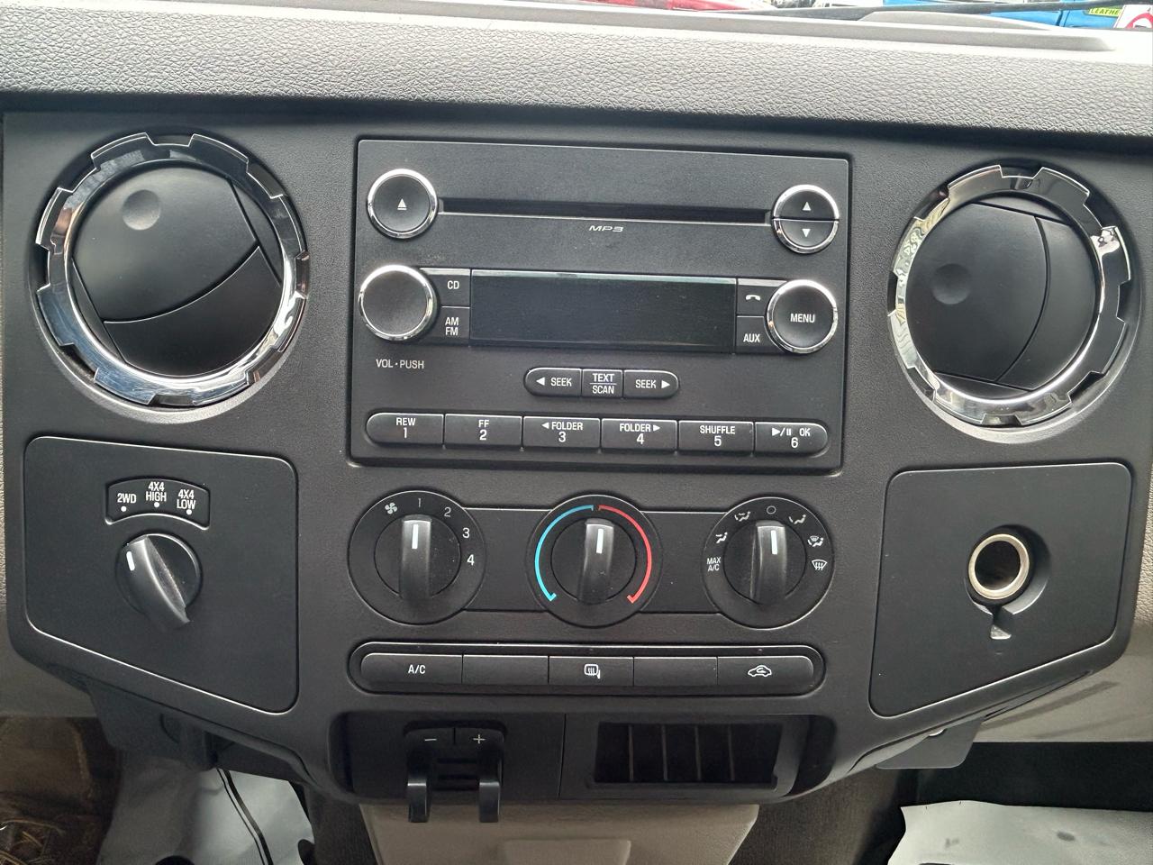 Ford Super Duty F-250 SRW 4WD Crew Cab 156" XLT 2010