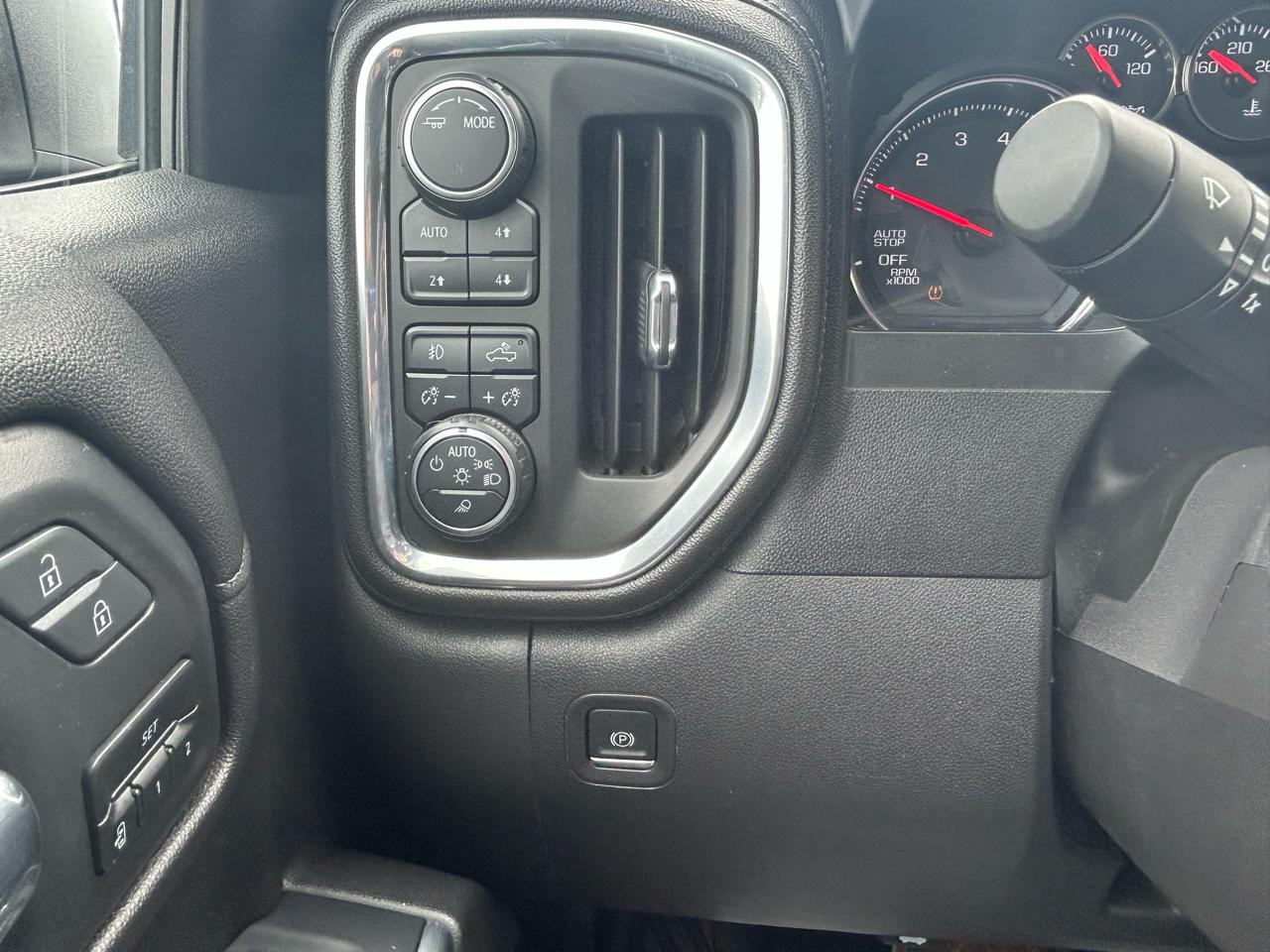 Chevrolet Silverado 1500 4WD Crew Cab 147" LTZ 2020