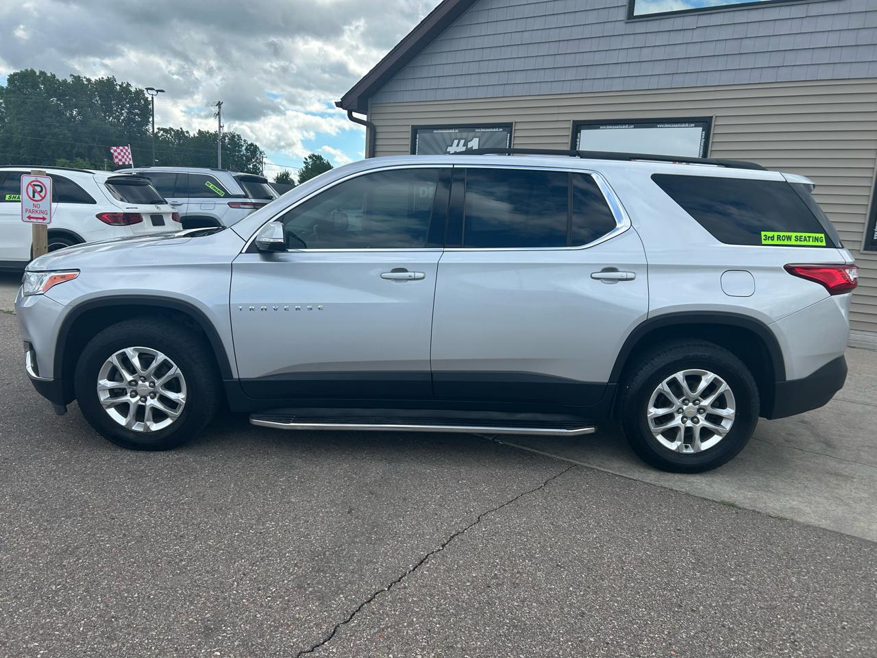 Chevrolet Traverse FWD 4dr LT Cloth w/1LT 2019