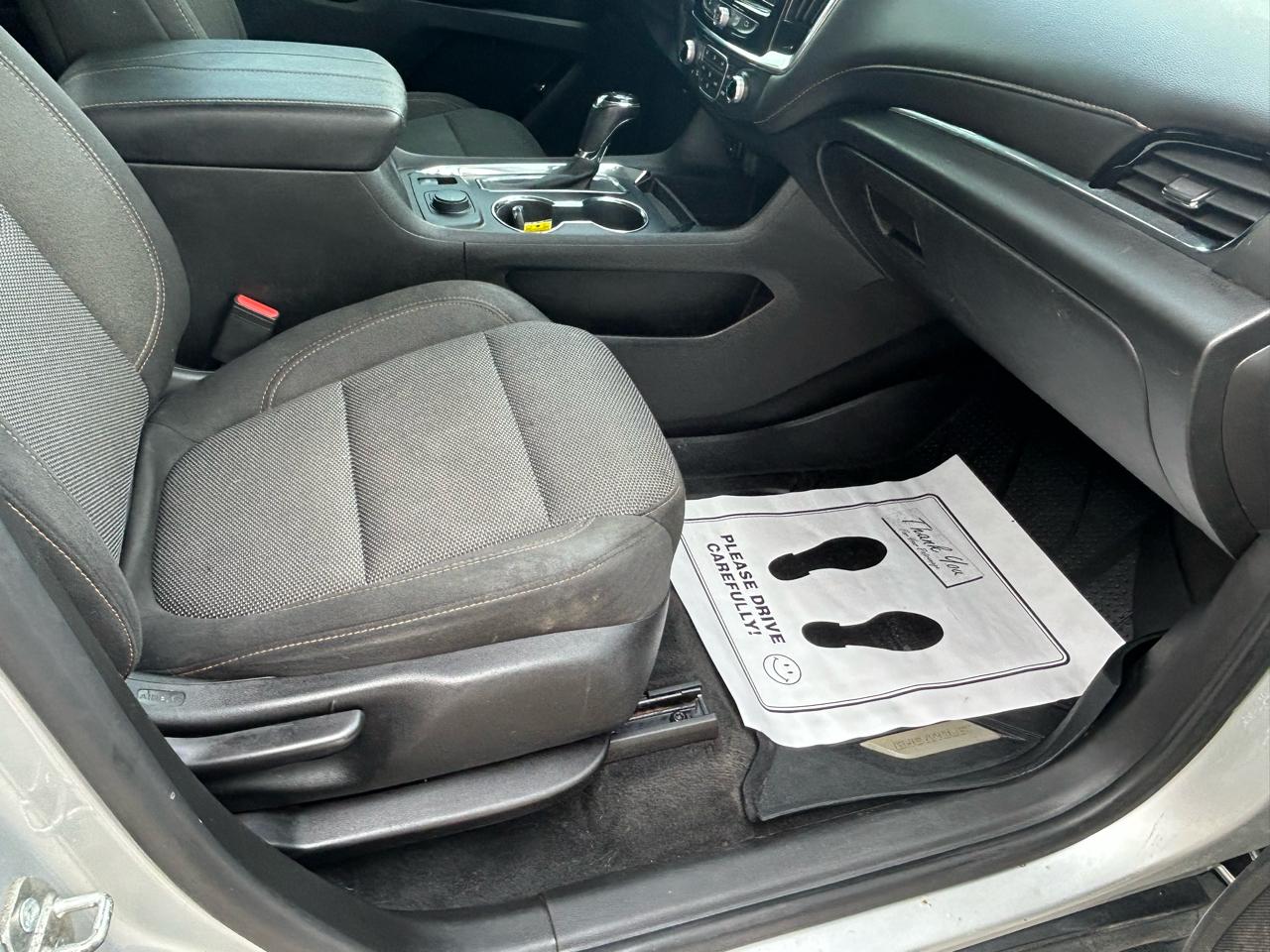 Chevrolet Traverse FWD 4dr LT Cloth w/1LT 2019