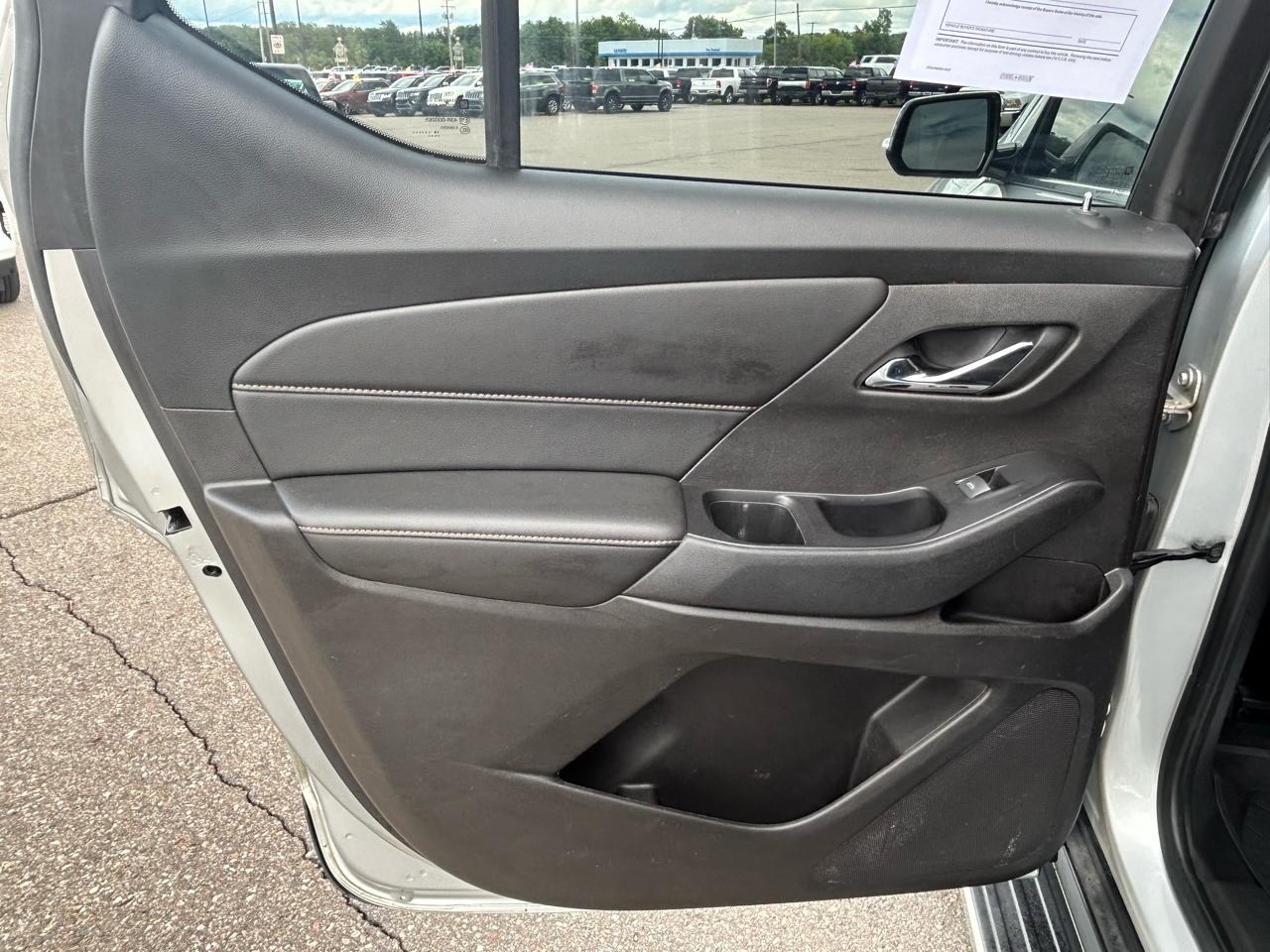 Chevrolet Traverse FWD 4dr LT Cloth w/1LT 2019