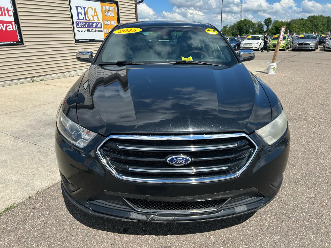 Ford Taurus 4dr Sdn Limited FWD 2015