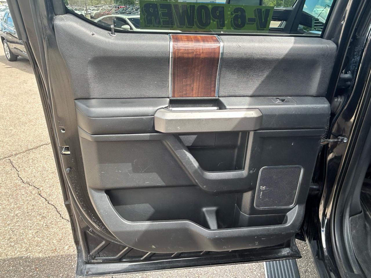 Ford F-150 4WD SuperCrew 145" Platinum 2015