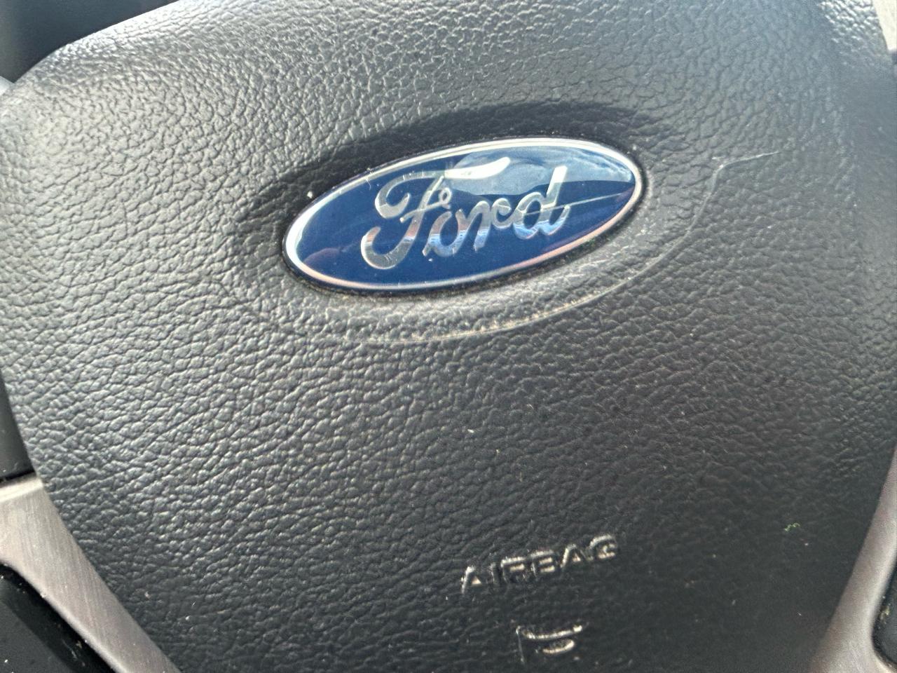 Ford F-150 4WD SuperCrew 145" Platinum 2015