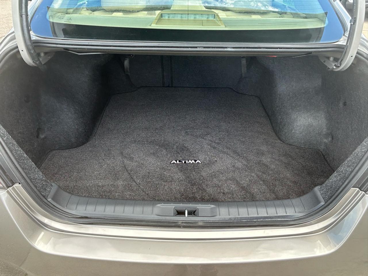 Nissan Altima 4dr Sdn I4 2.5 SL 2015