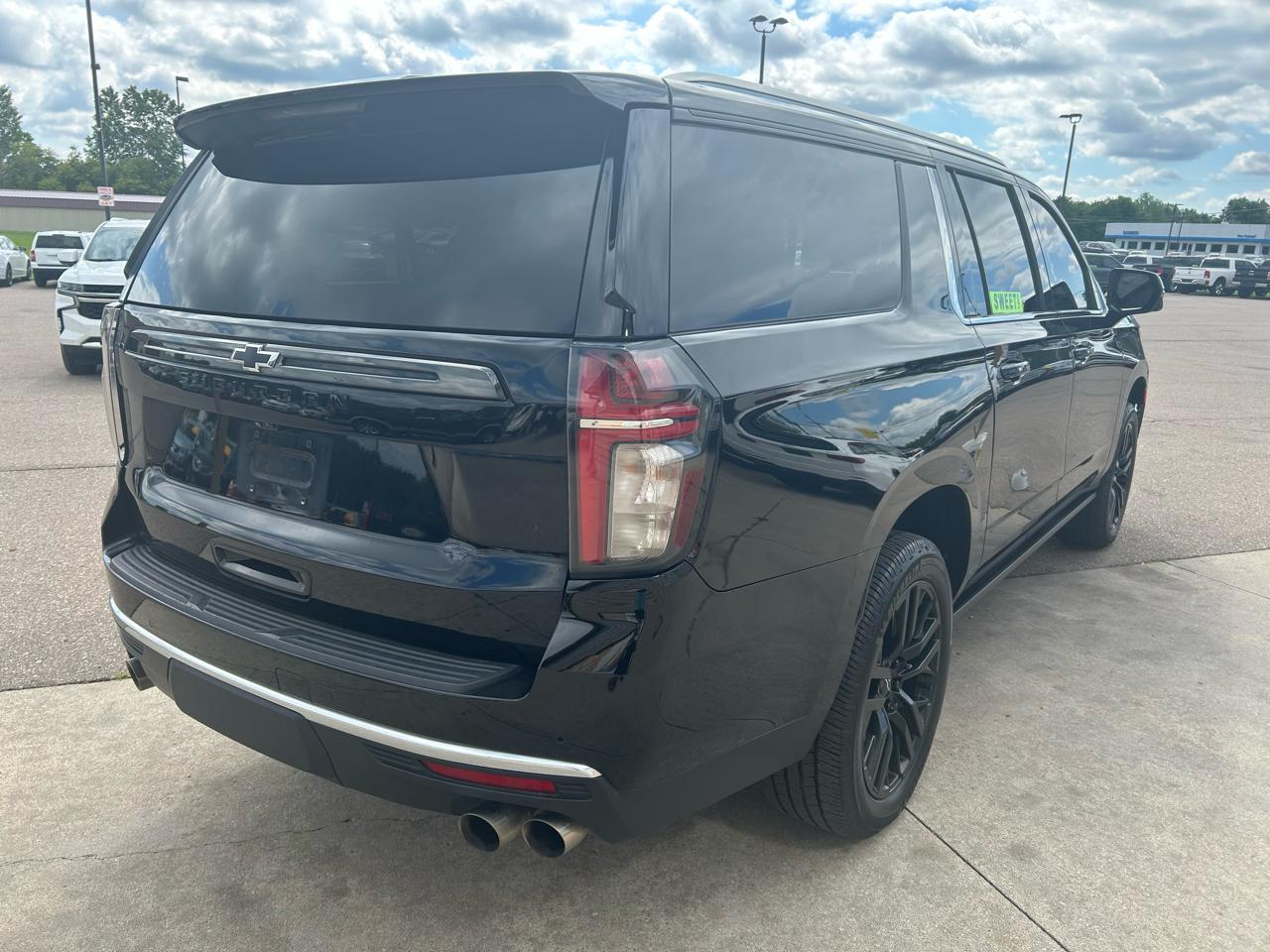 Chevrolet Suburban 4WD 4dr High Country 2021