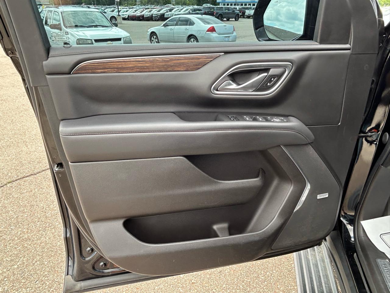 Chevrolet Suburban 4WD 4dr High Country 2021