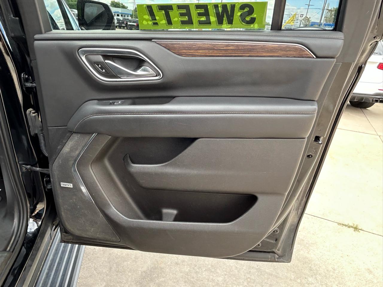 Chevrolet Suburban 4WD 4dr High Country 2021