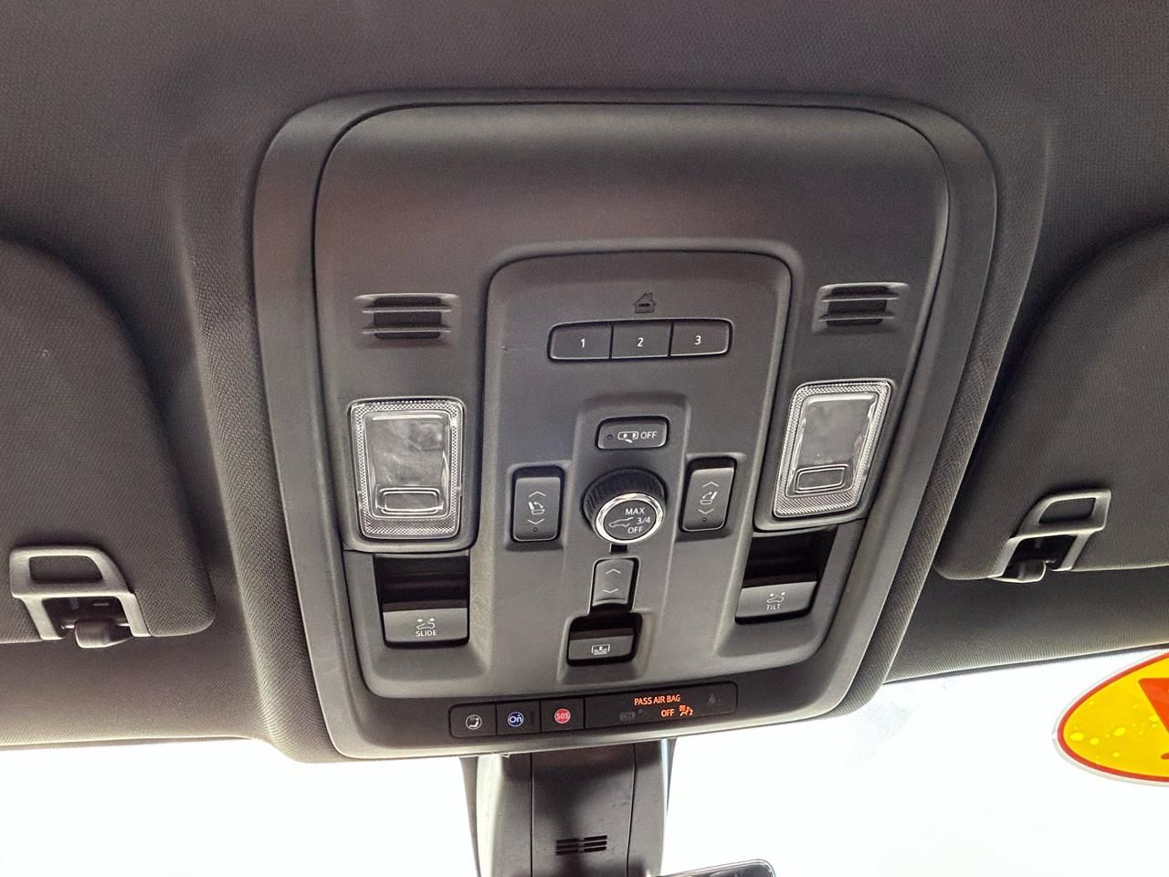 Chevrolet Suburban 4WD 4dr High Country 2021