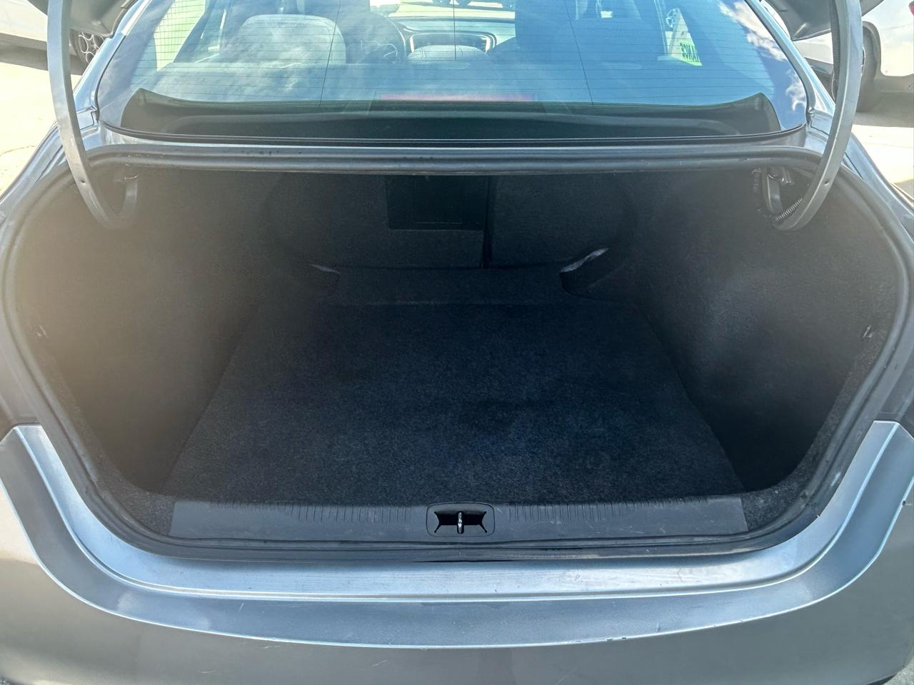 Chrysler 200 4dr Sdn Limited FWD 2015