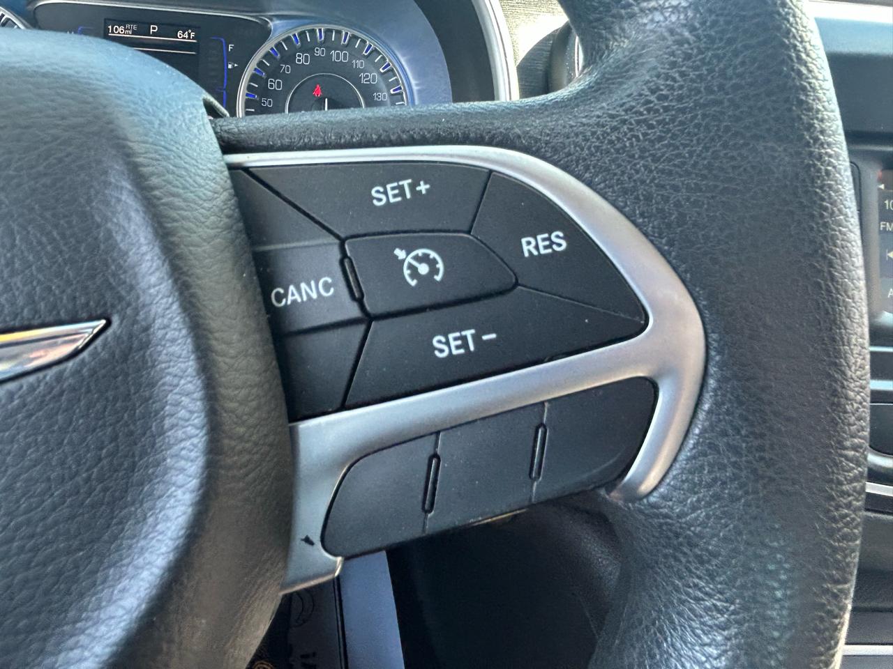 Chrysler 200 4dr Sdn Limited FWD 2015
