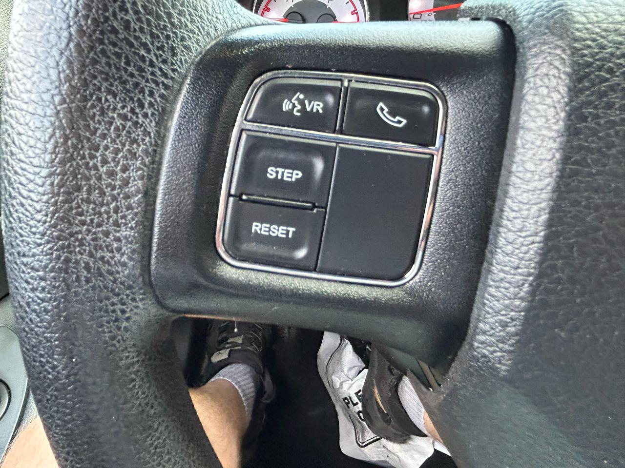 Dodge Avenger 4dr Sdn 2014